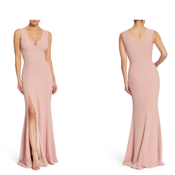Dress the Population Dresses & Skirts - Sandra Plunge Crepe Trumpet Gown